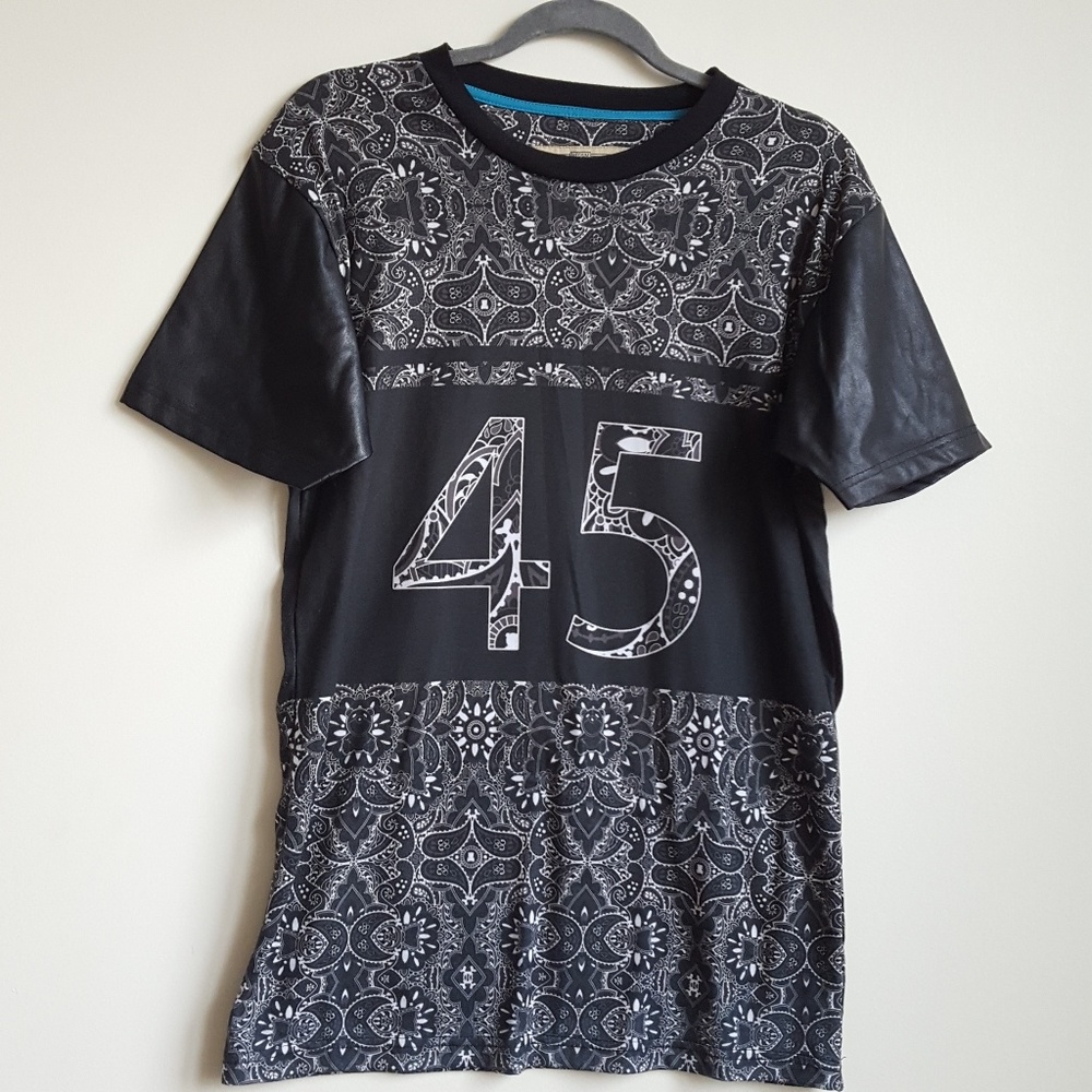 Entree LS Crew Neck Faux Leather Short Sleeve Top